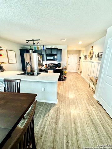 6914 Cozy Run, San Antonio, TX 78218