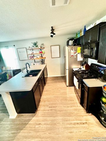 6914 Cozy Run, San Antonio, TX 78218