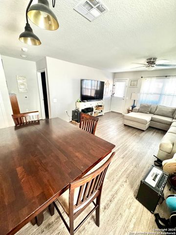 6914 Cozy Run, San Antonio, TX 78218
