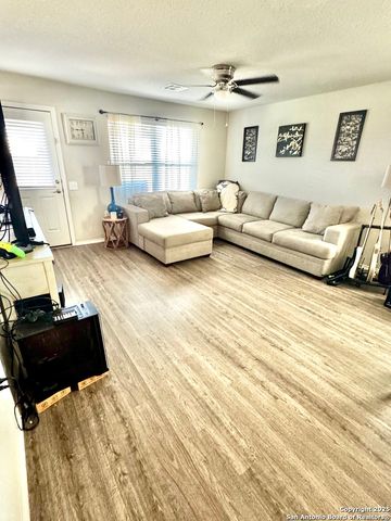 6914 Cozy Run, San Antonio, TX 78218