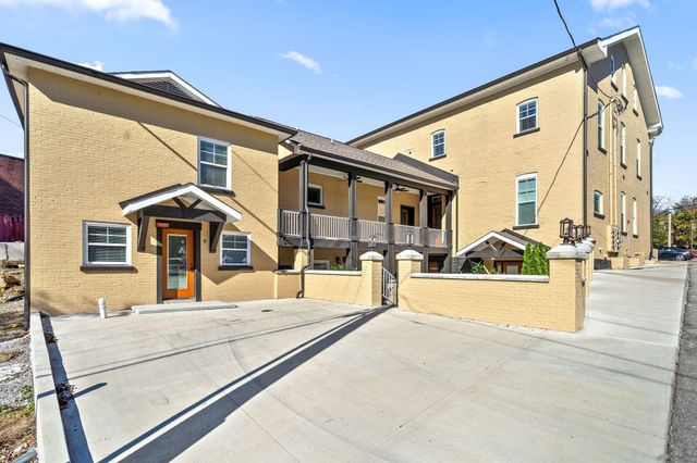 638 Madison St Apt 9, Clarksville, TN 37040