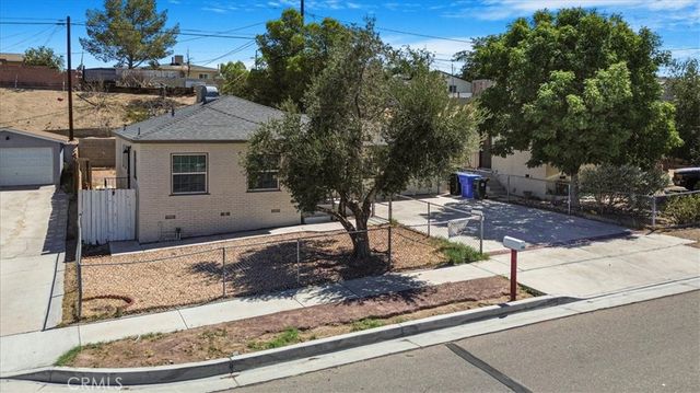 705 S 2nd, Barstow, CA 92311