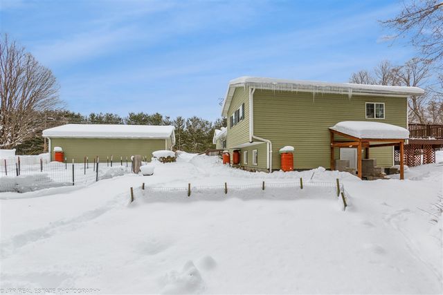 1830 S Park Road, Benton Harbor, MI 49022