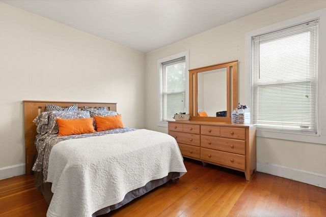 39 Upland Rd, Brockton, MA 02301