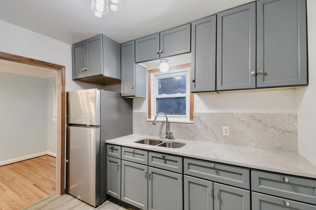 2002 Bush Avenue E, Saint Paul, MN 55119 — photo 3