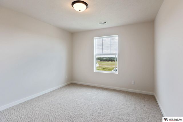 11110 N 159 Avenue, Bennington, NE 68007