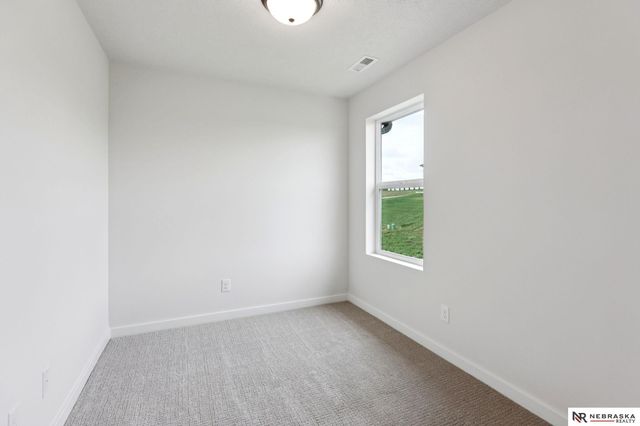 11110 N 159 Avenue, Bennington, NE 68007