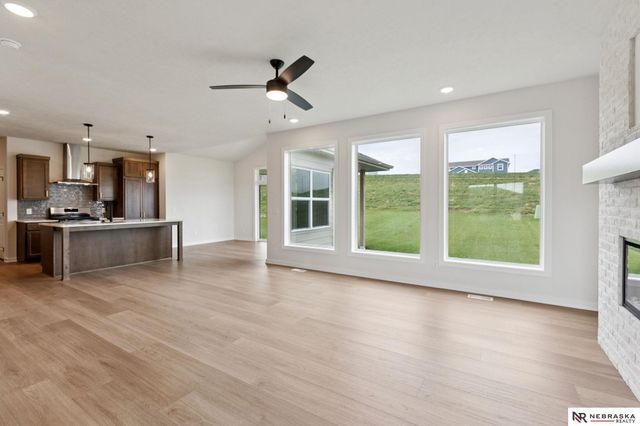 11110 N 159 Avenue, Bennington, NE 68007