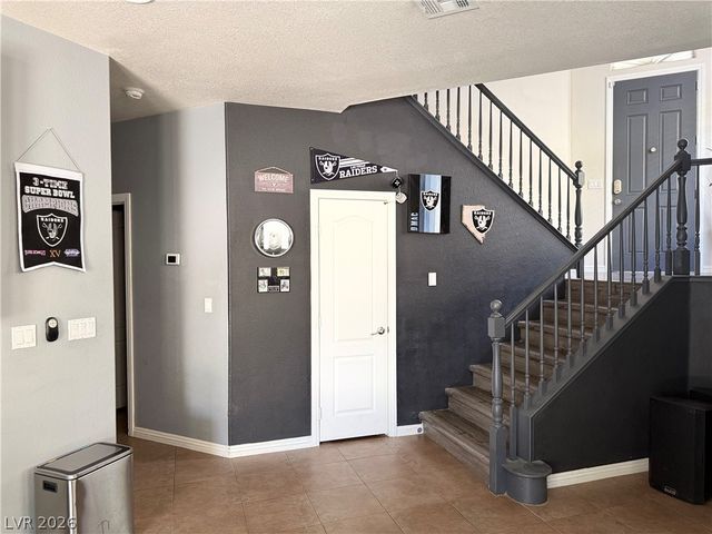 9109 Little Horse Avenue, Las Vegas, NV 89143