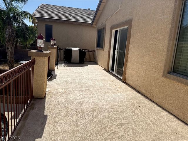 9109 Little Horse Avenue, Las Vegas, NV 89143