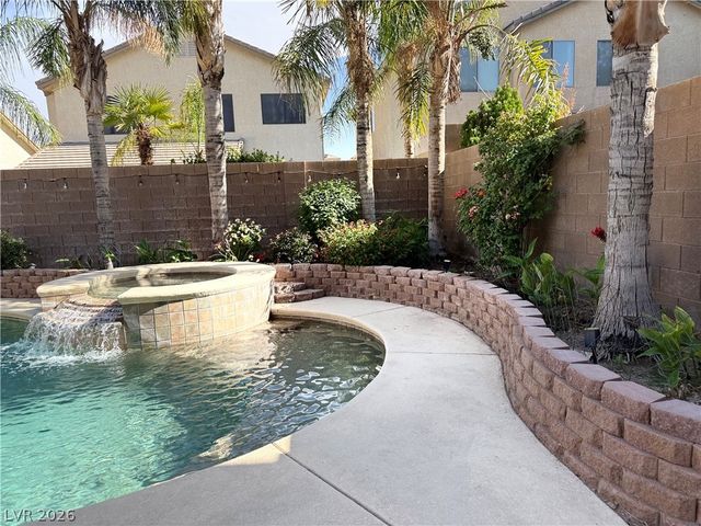 9109 Little Horse Avenue, Las Vegas, NV 89143
