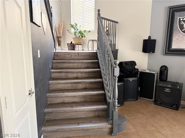 9109 Little Horse Avenue, Las Vegas, NV 89143