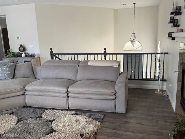 9109 Little Horse Avenue, Las Vegas, NV 89143