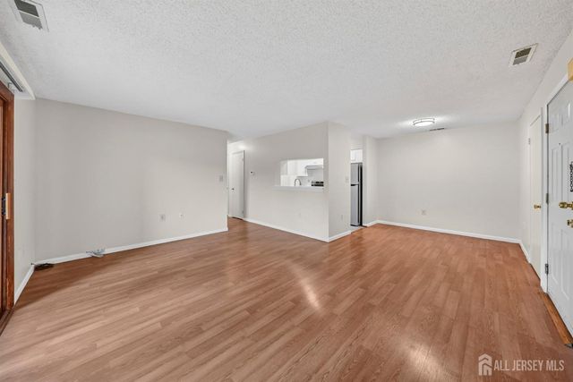 601 Ravens Crest Drive 601, Plainsboro, NJ 08536
