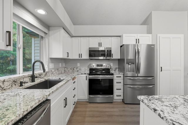 809 W Lincoln Blvd, Spokane, WA 99224