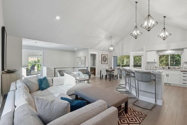 809 W Lincoln Blvd, Spokane, WA 99224