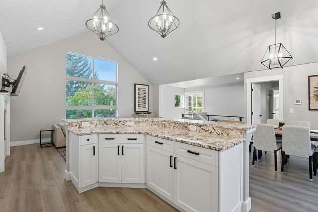 809 W Lincoln Blvd, Spokane, WA 99224