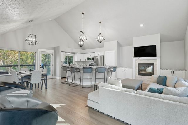 809 W Lincoln Blvd, Spokane, WA 99224