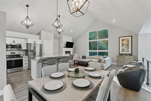 809 W Lincoln Blvd, Spokane, WA 99224