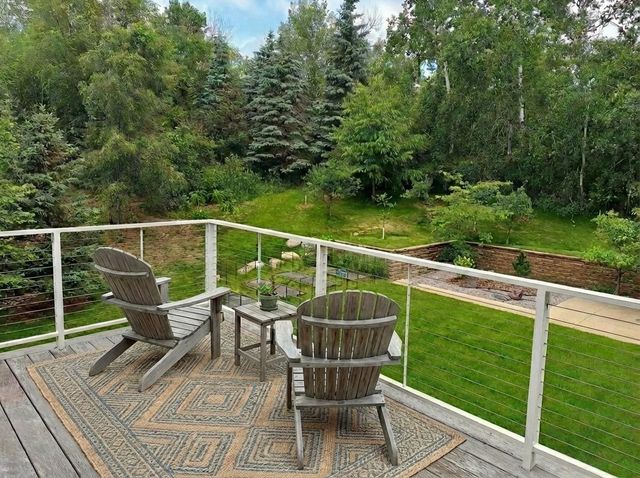 685 Hidden Creek Trail, Mendota Heights, MN 55118