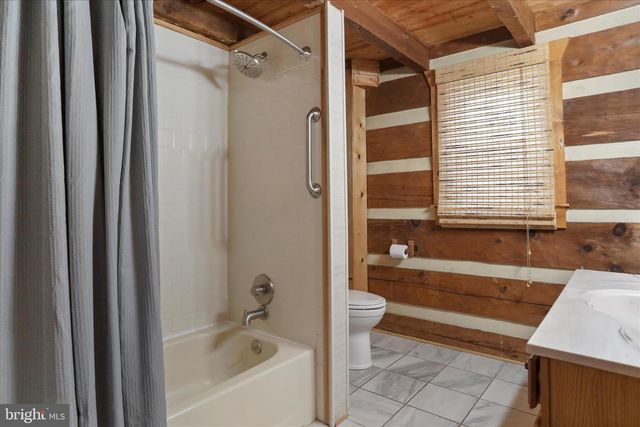 637 INDIAN CAMP TRL, Maurertown, VA 22644