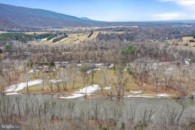 637 INDIAN CAMP TRL, Maurertown, VA 22644