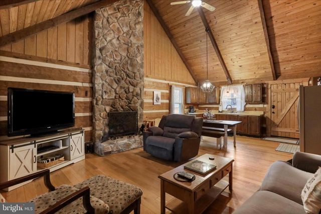 637 INDIAN CAMP TRL, Maurertown, VA 22644