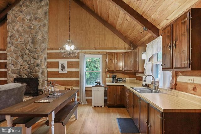 637 INDIAN CAMP TRL, Maurertown, VA 22644