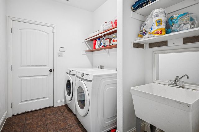 1131 Charleston Lane, Savannah, TX 76227