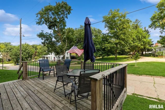 1301 CAROLINE Avenue, Clinton, IA 52732