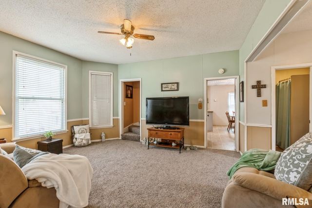 1301 CAROLINE Avenue, Clinton, IA 52732