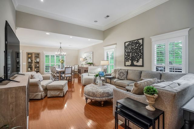 225 Hickory Ct, Mcminnville, TN 37110