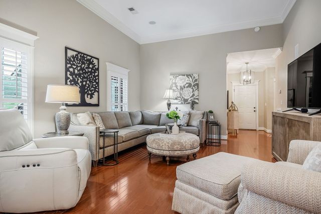 225 Hickory Ct, Mcminnville, TN 37110