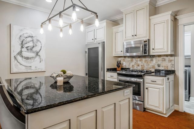 225 Hickory Ct, Mcminnville, TN 37110