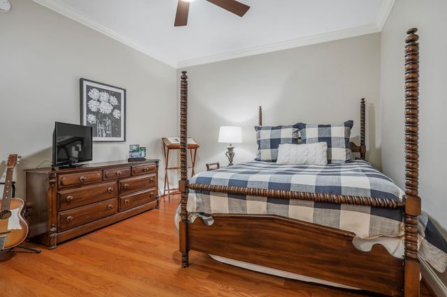 225 Hickory Ct, Mcminnville, TN 37110