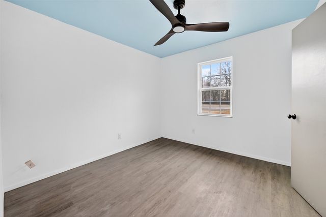 591 State Highway 31 E, Trinidad, TX 75163