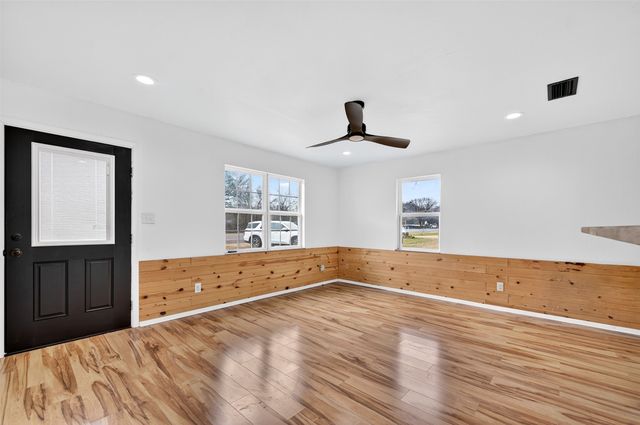 591 State Highway 31 E, Trinidad, TX 75163