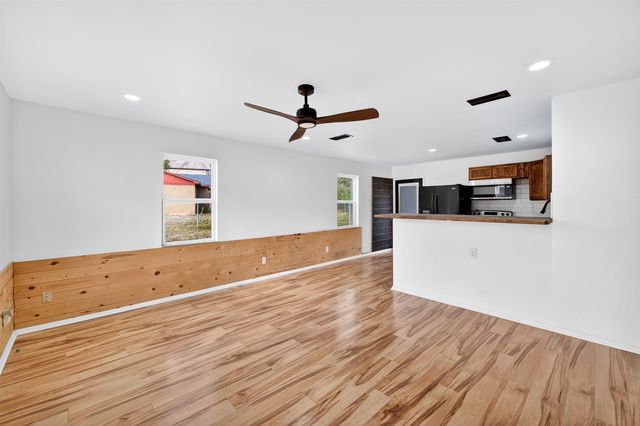 591 State Highway 31 E, Trinidad, TX 75163