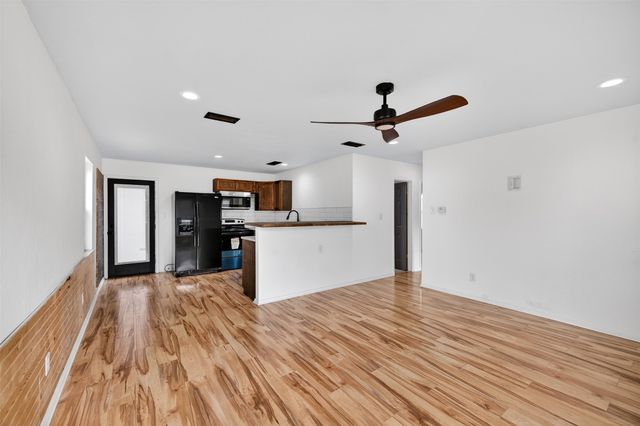 591 State Highway 31 E, Trinidad, TX 75163