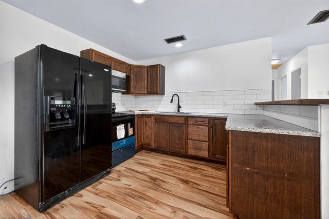 591 State Highway 31 E, Trinidad, TX 75163