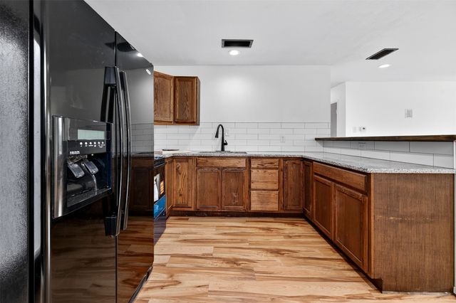 591 State Highway 31 E, Trinidad, TX 75163