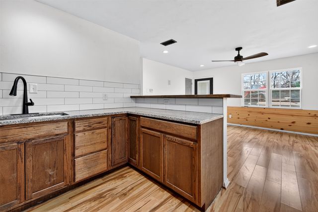 591 State Highway 31 E, Trinidad, TX 75163