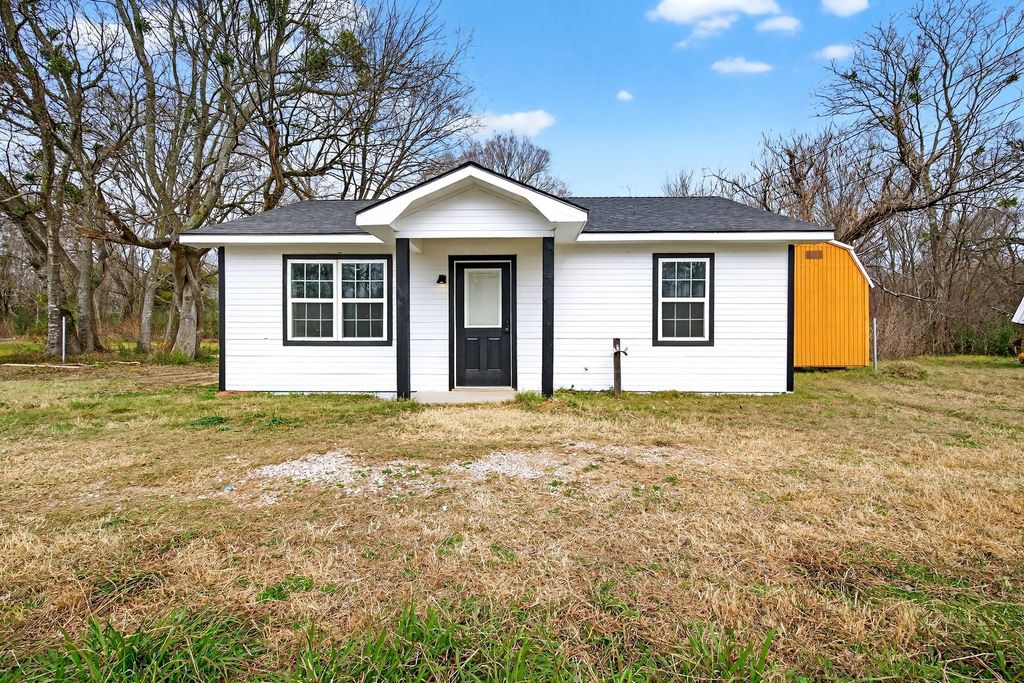 591 State Highway 31 E, Trinidad, TX 75163