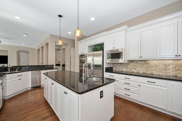 1892 Swinton Dr, Folsom, CA 95630