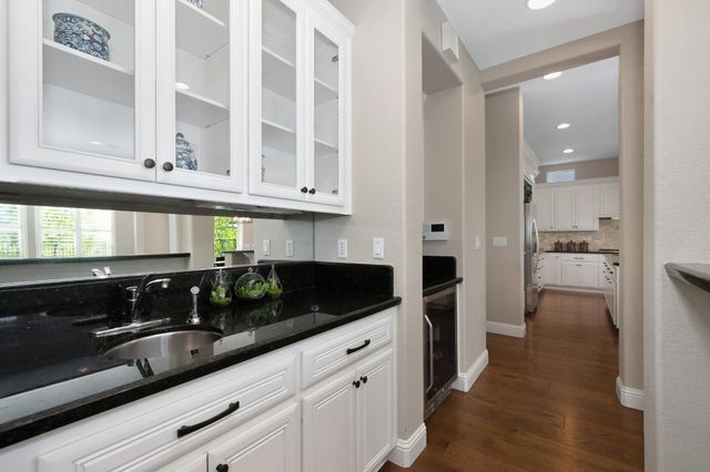 1892 Swinton Dr, Folsom, CA 95630