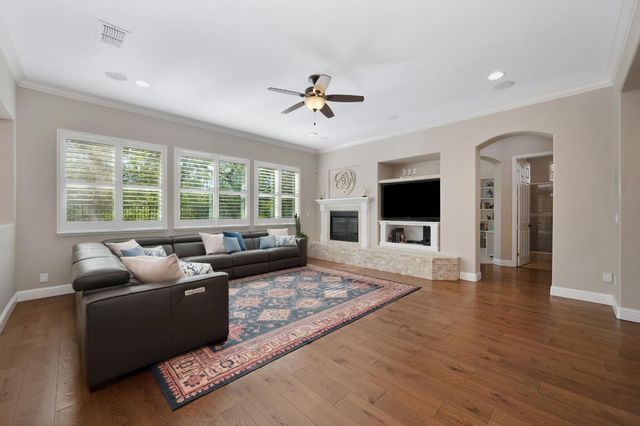 1892 Swinton Dr, Folsom, CA 95630