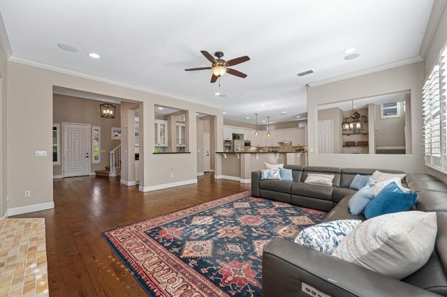 1892 Swinton Dr, Folsom, CA 95630