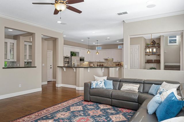 1892 Swinton Dr, Folsom, CA 95630