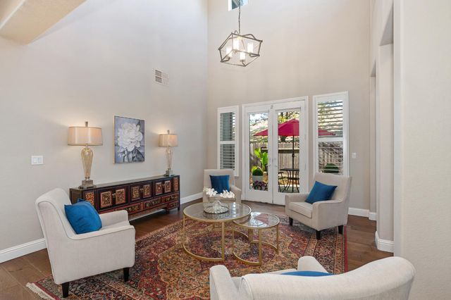 1892 Swinton Dr, Folsom, CA 95630