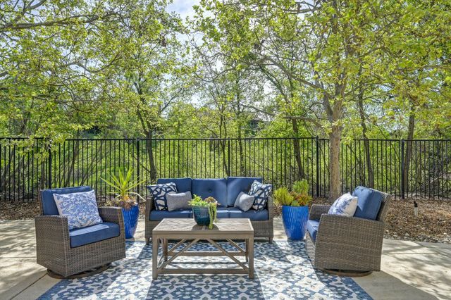 1892 Swinton Dr, Folsom, CA 95630